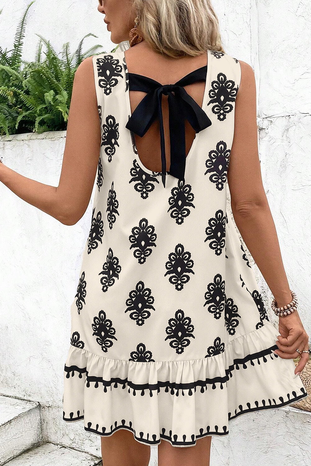 Beige Geometric Print Sleeveless Bowknot Back Mini Dress